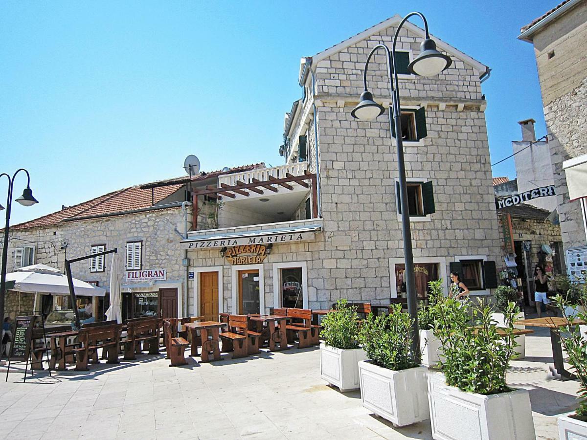 Guest House Paola Primosten Exterior photo